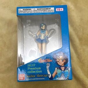 Sailor Mercury figure